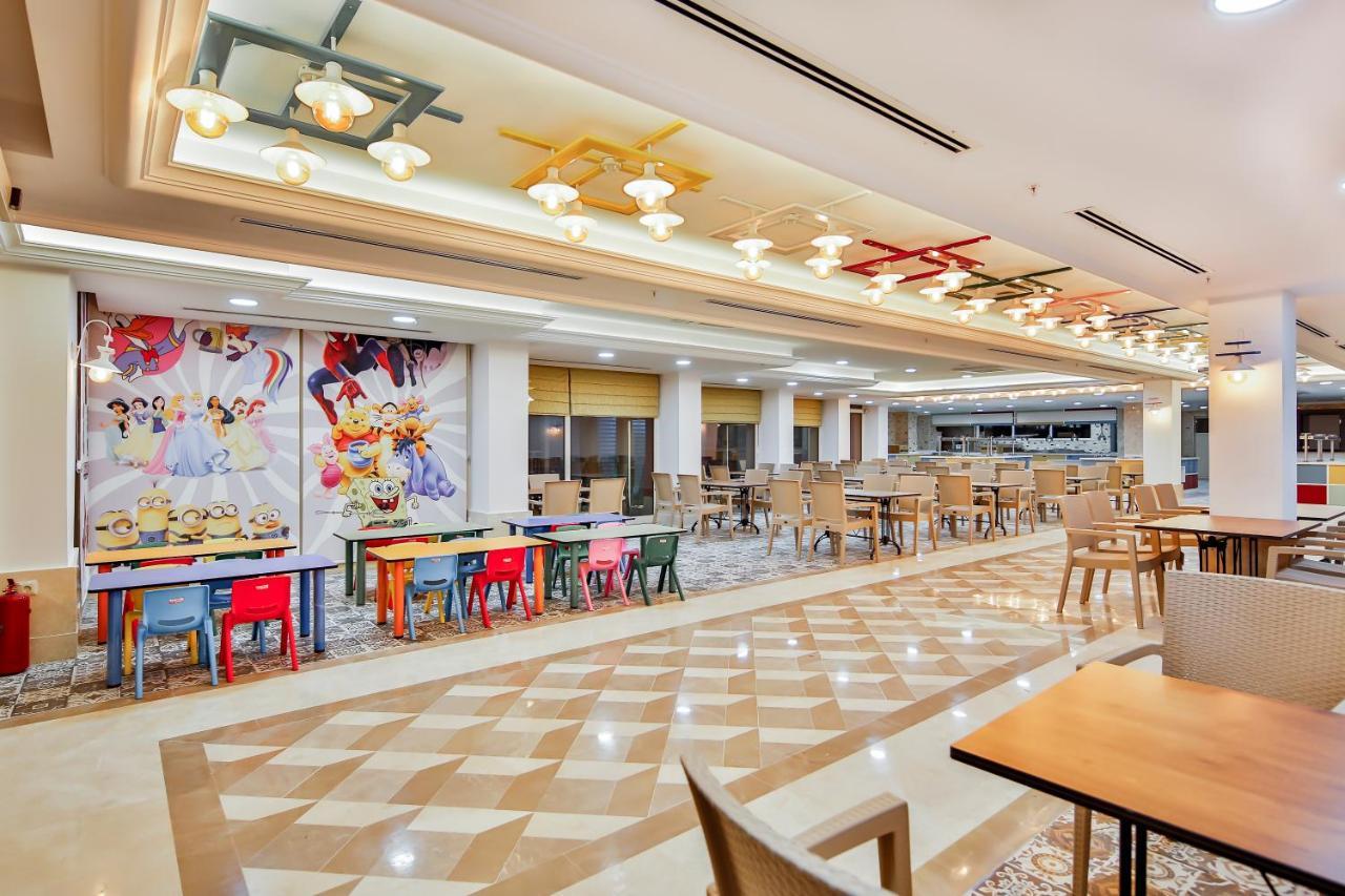 Hotel Crystal Club World Of Colours Belek Exteriér fotografie